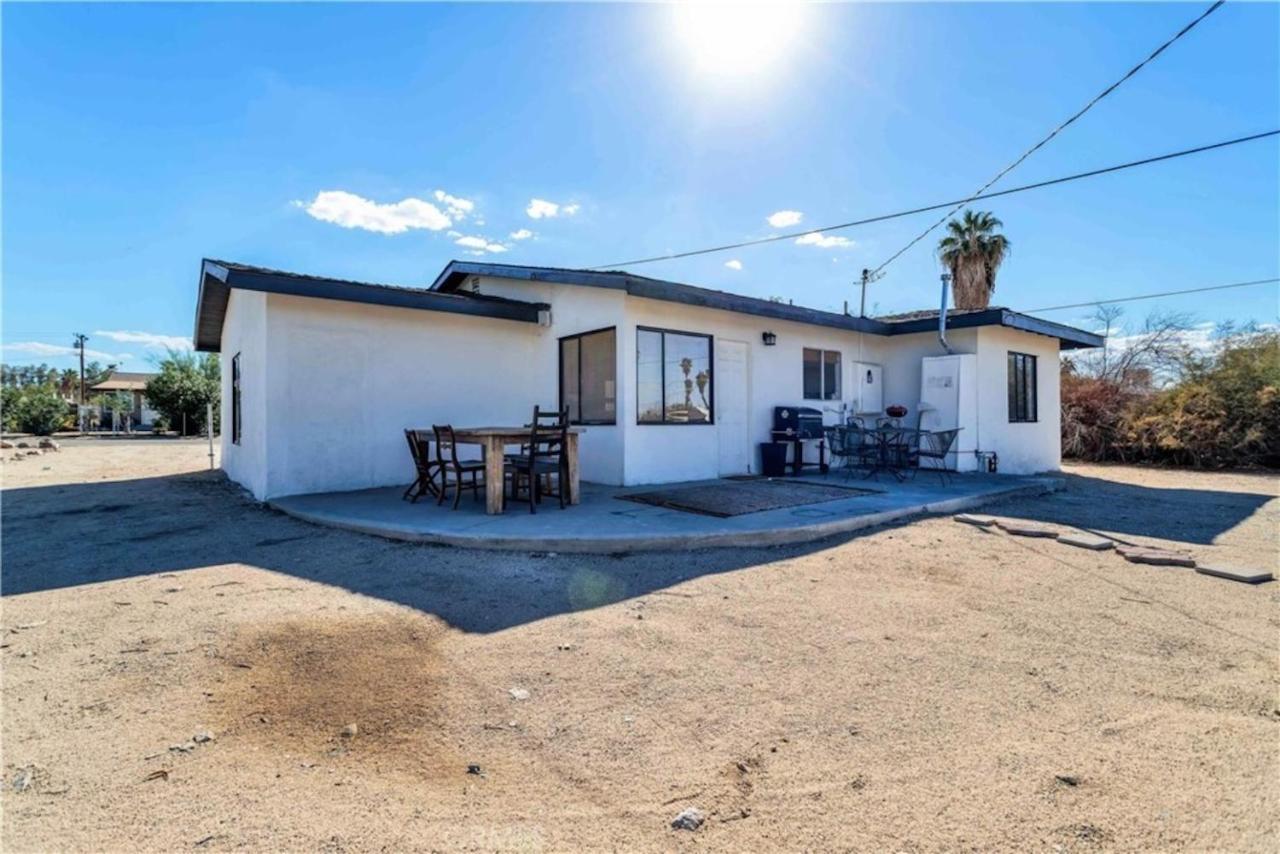 Cozy Fresh Desert Hideaway, 5 Mins To Joshua Tree Twentynine Palms Exterior photo